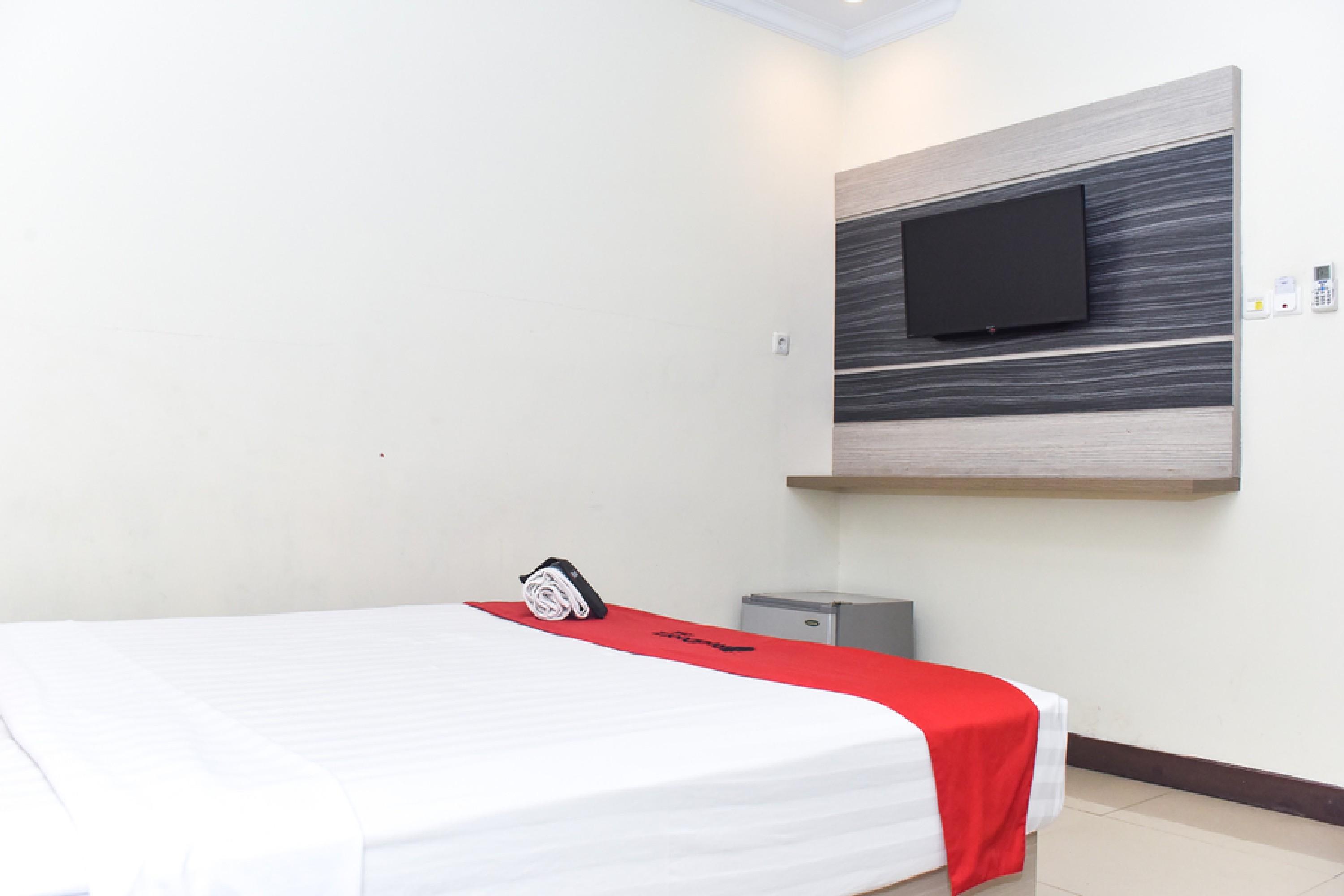 Reddoorz Plus Near Makassar Town Square Otel Dış mekan fotoğraf