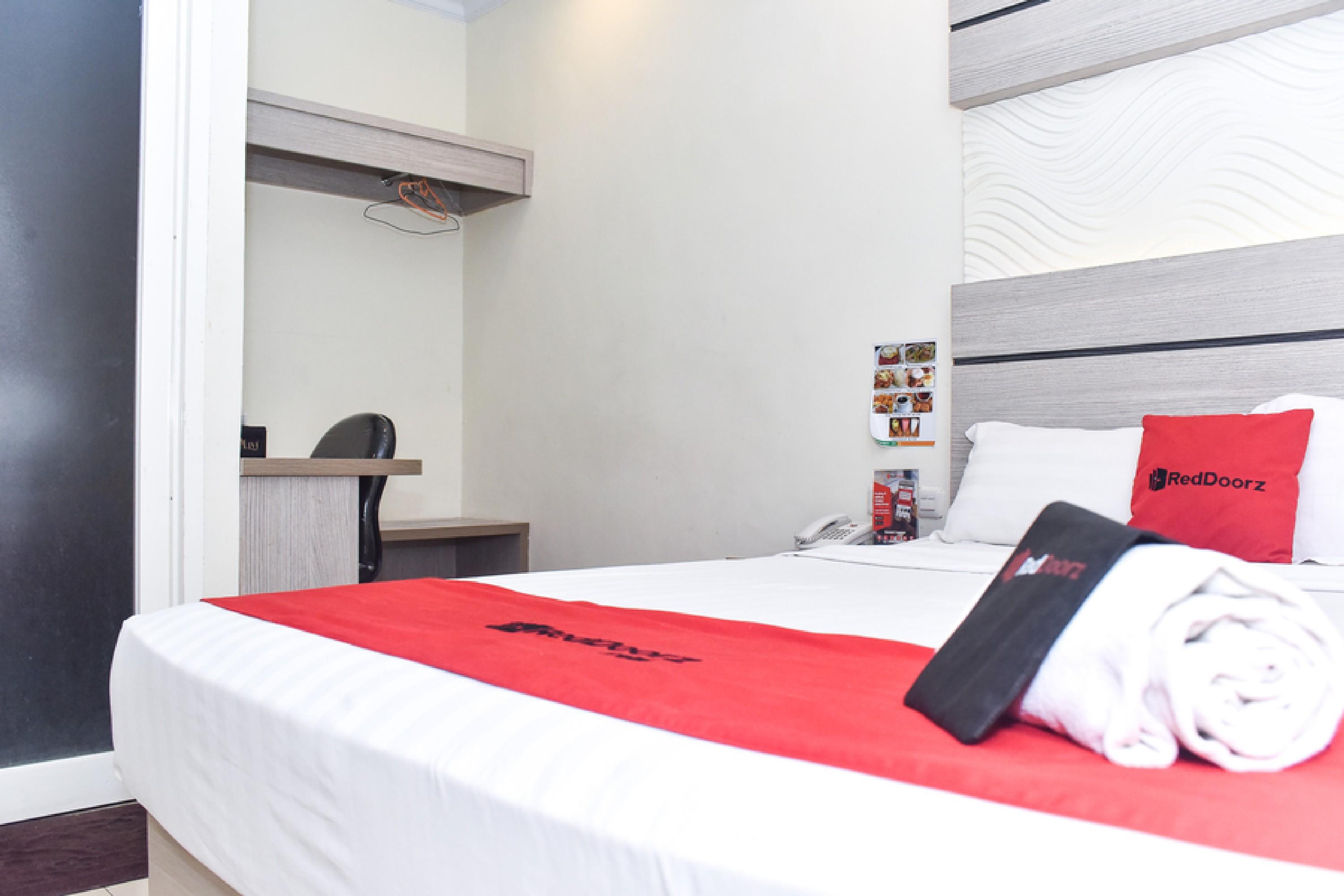 Reddoorz Plus Near Makassar Town Square Otel Dış mekan fotoğraf